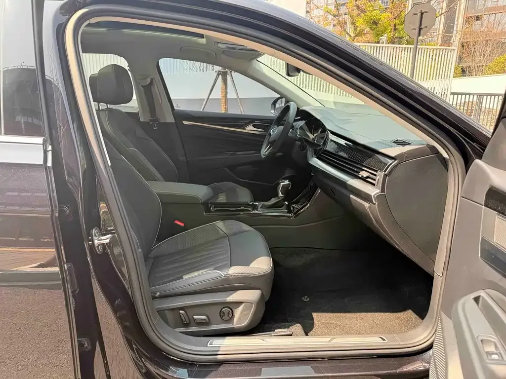 Volkswagen Passat — фото 4