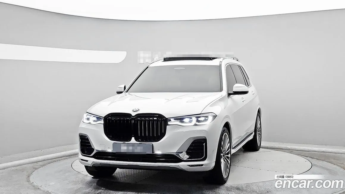 BMW X7 — фото 1