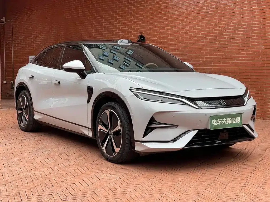 BYD L EV — фото 2
