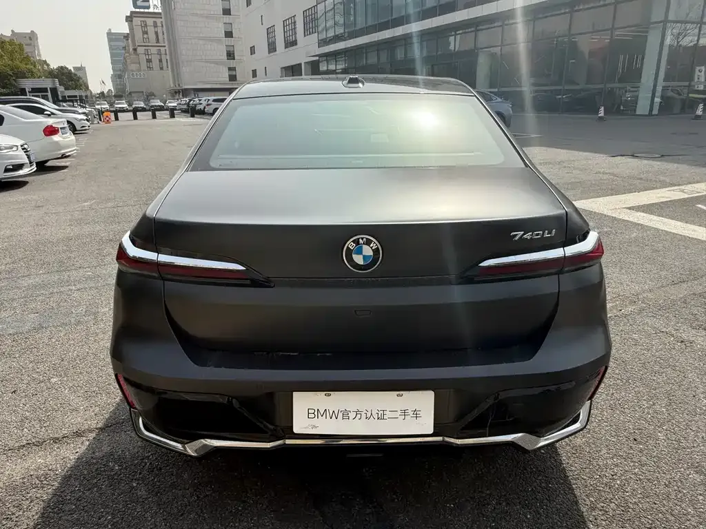 BMW 7 Series 2024 из CN, фото 7