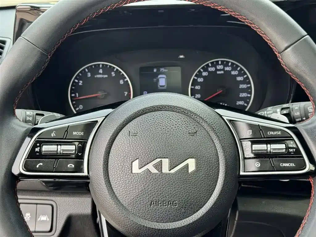 Kia KX3 2022 из CN, фото 7