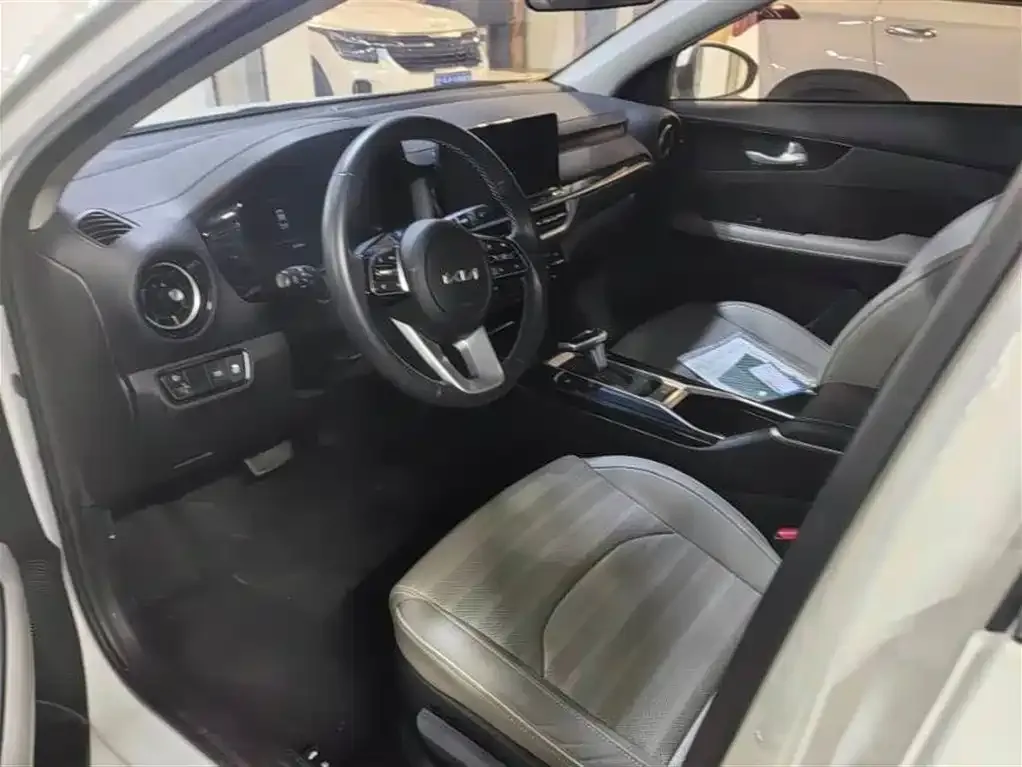 Kia K3 2023 из CN, фото 8