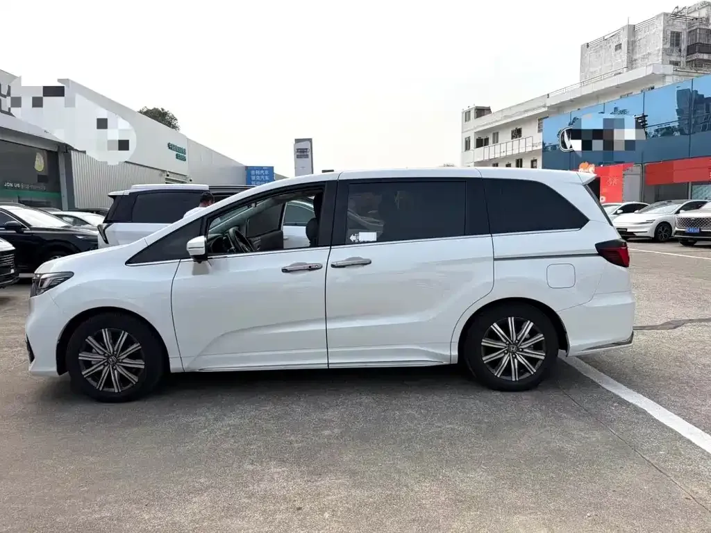 Honda Odyssey — фото 4