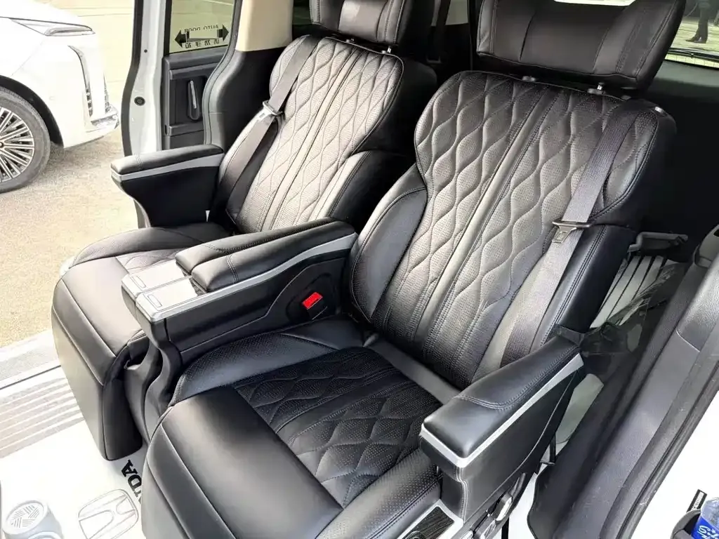 Honda Odyssey — фото 10