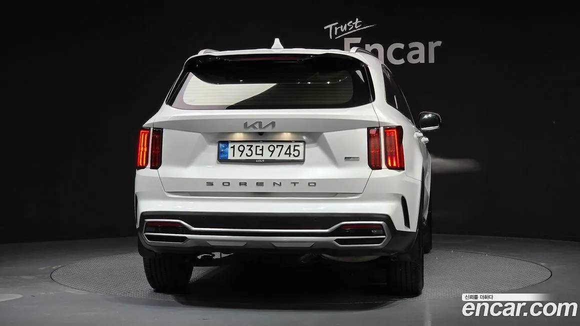 Kia Sorento — фото 10