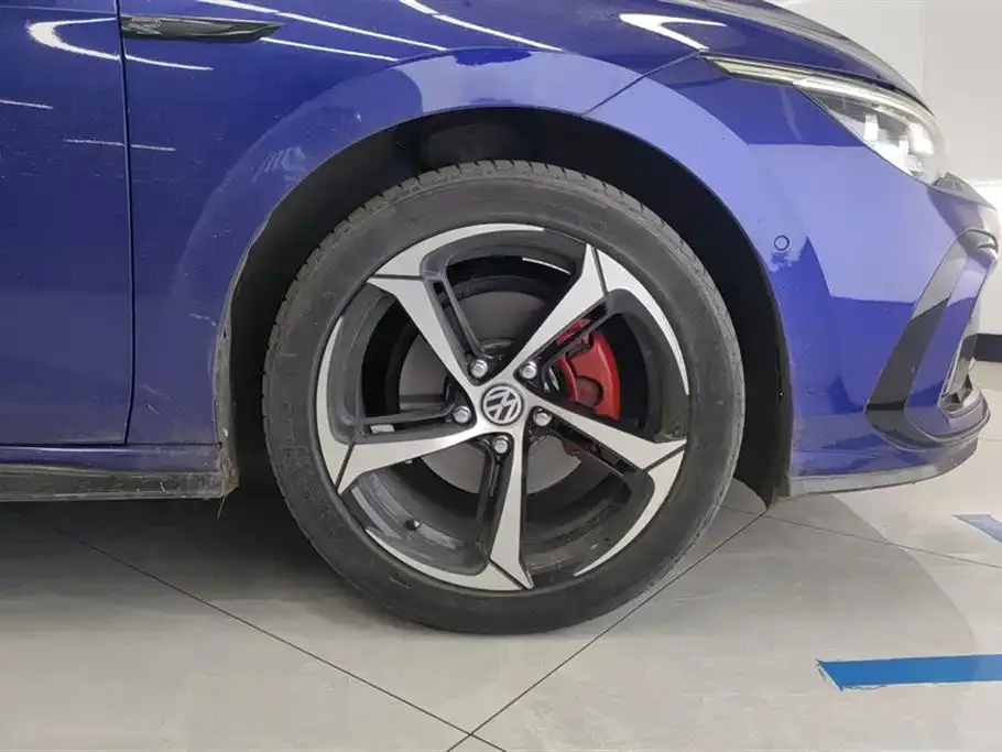 Volkswagen Golf 2021 из CN, фото 3