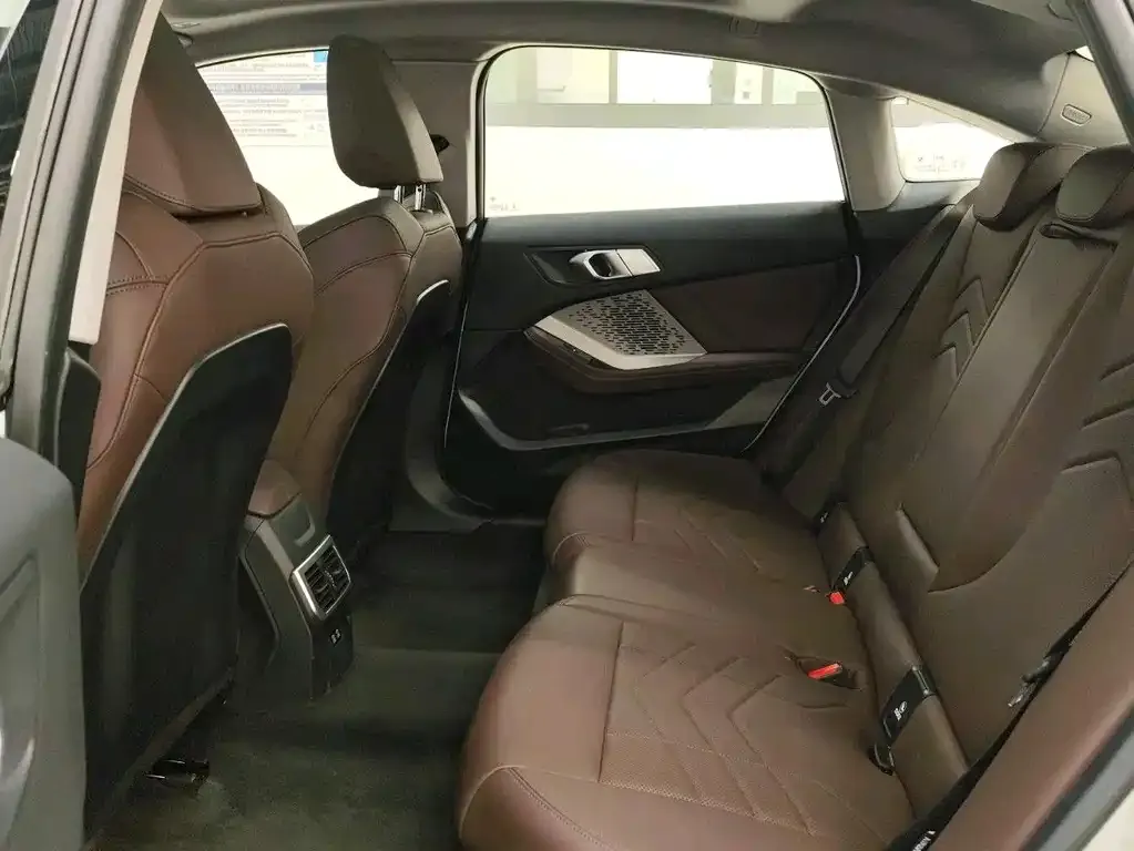 BMW 2 Series 2025 из CN, фото 5