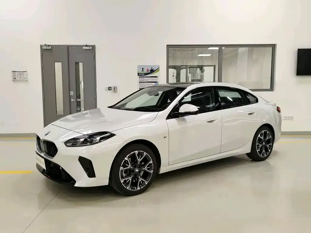 BMW 2 Series 2025 из CN, фото 4