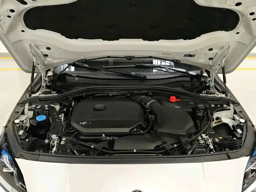 BMW 2 Series 2025 из CN, фото 9