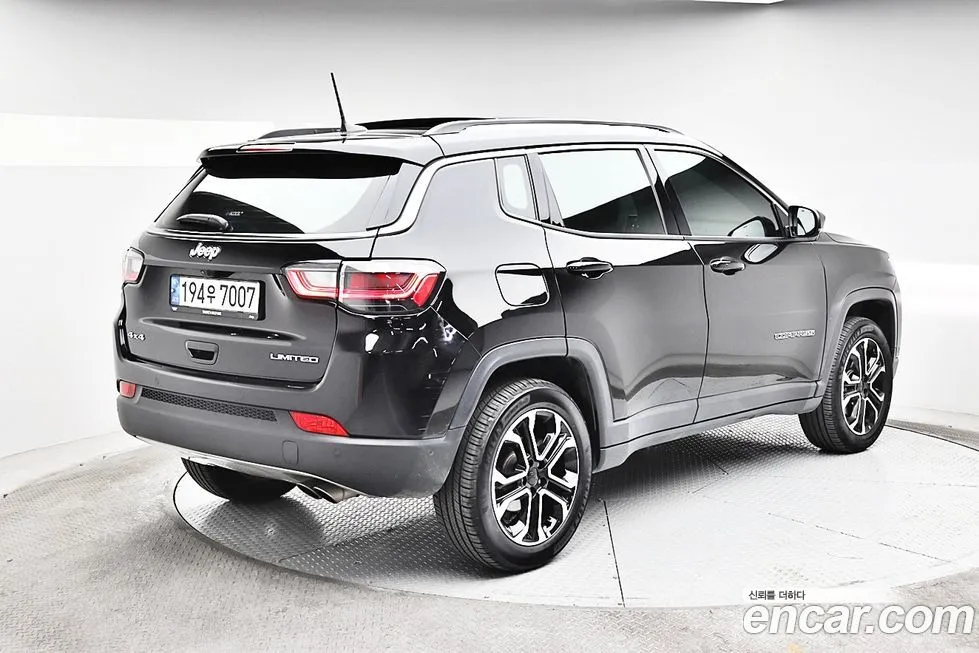 Jeep Compass 2022 из KR, фото 3