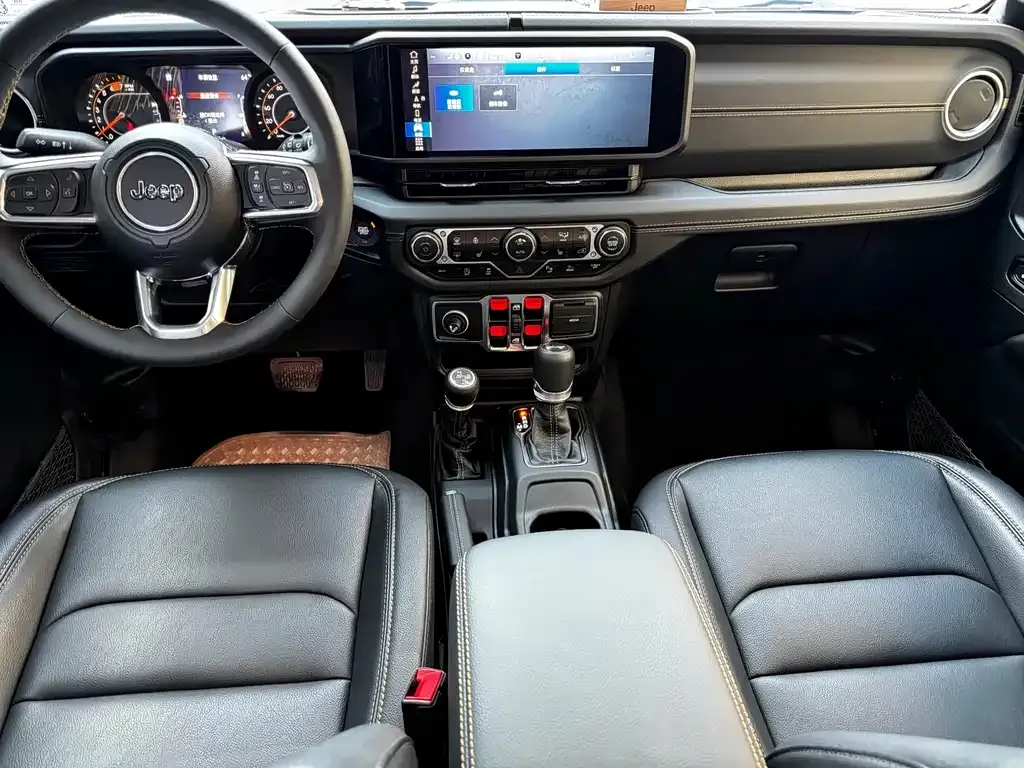 Jeep Wrangler 2024 из CN, фото 6