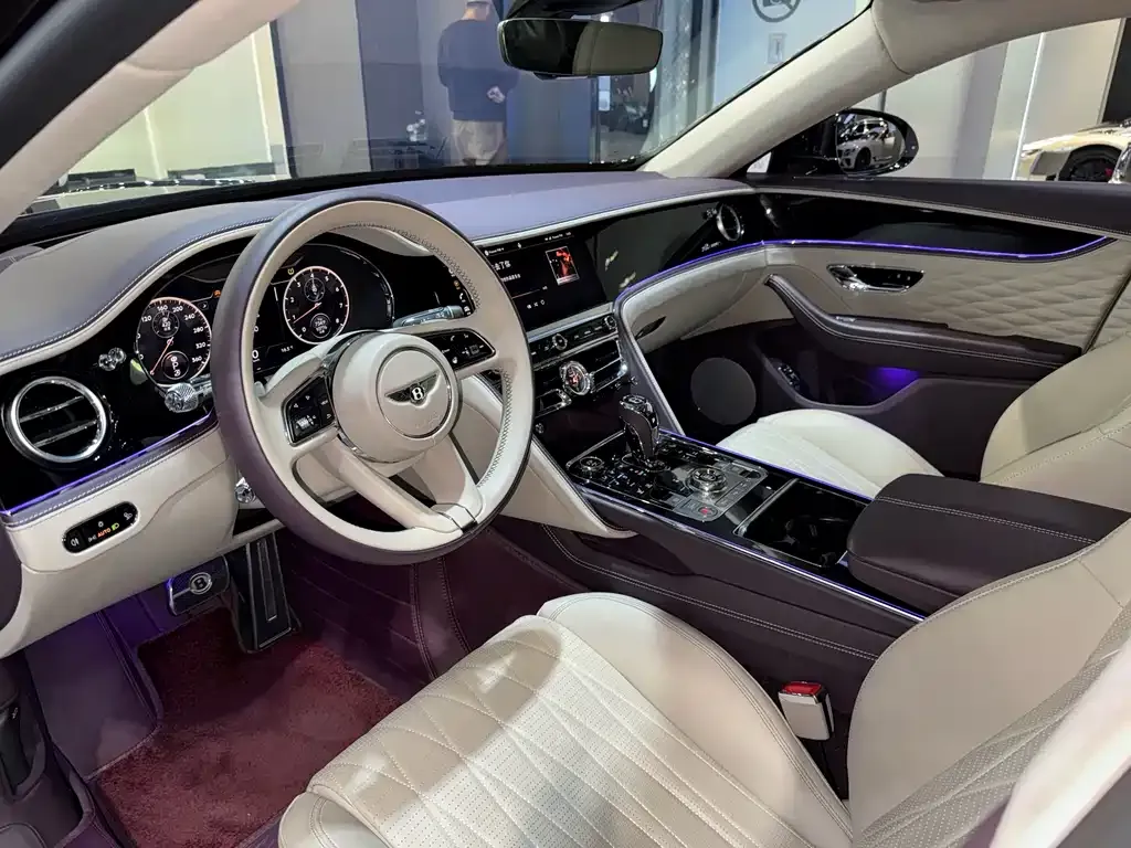 Bentley Flying Spur — фото 7