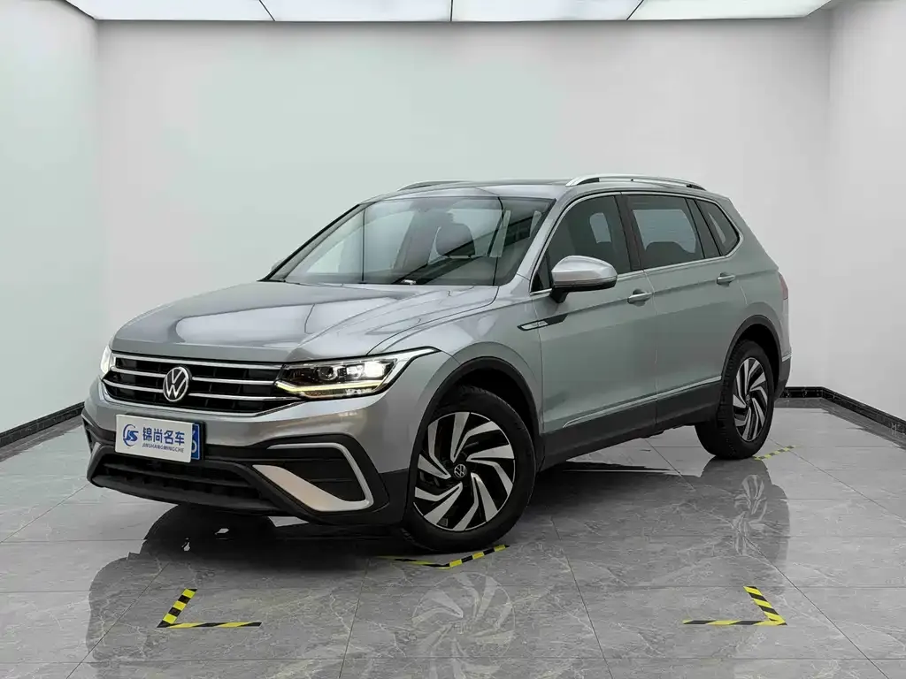 Volkswagen Tiguan L 2022 из CN, фото 1