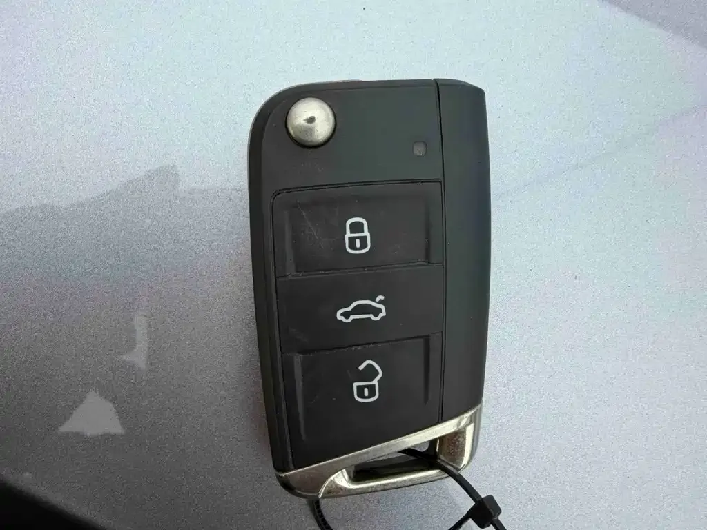 Volkswagen Tiguan L 2022 из CN, фото 7