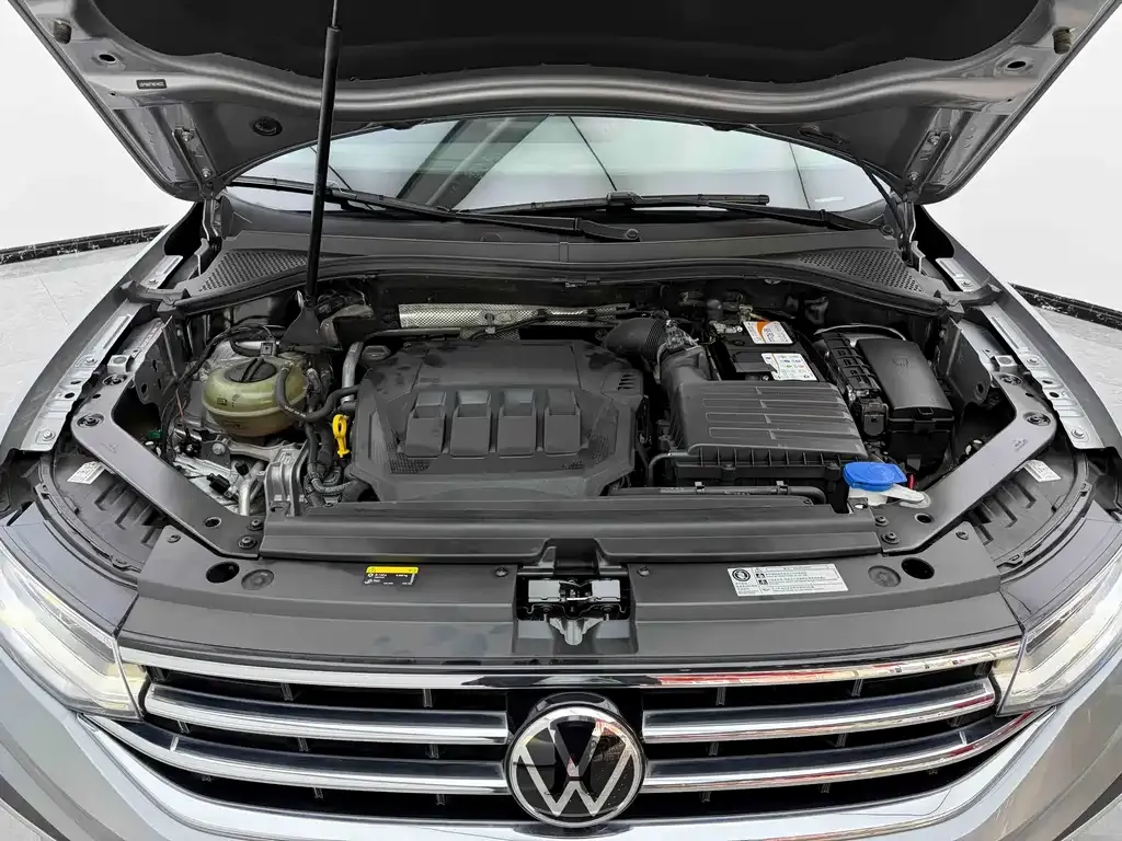 Volkswagen Tiguan L 2022 из CN, фото 9