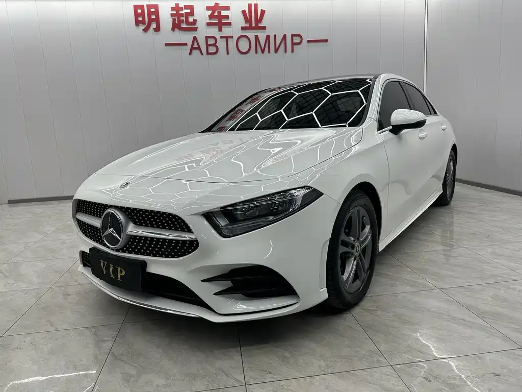 Mercedes-Benz A-Class — фото 1