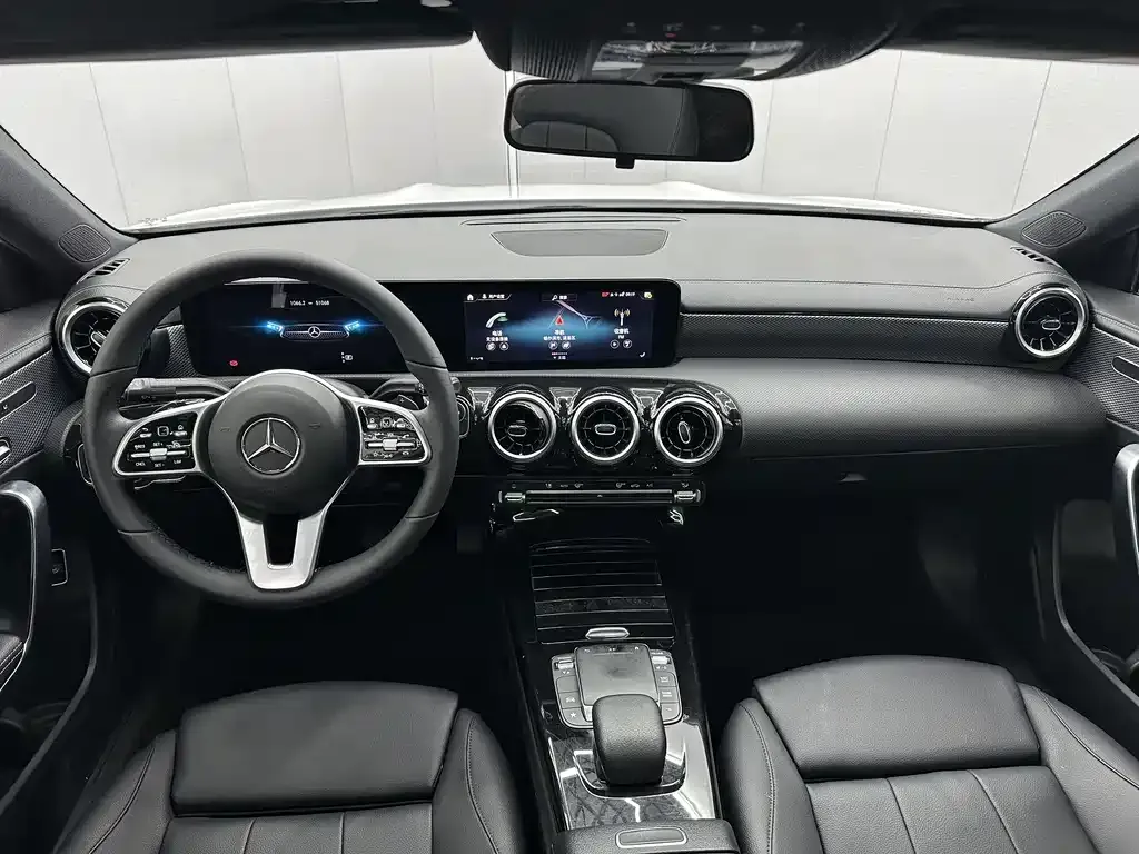 Mercedes-Benz A-Class — фото 8