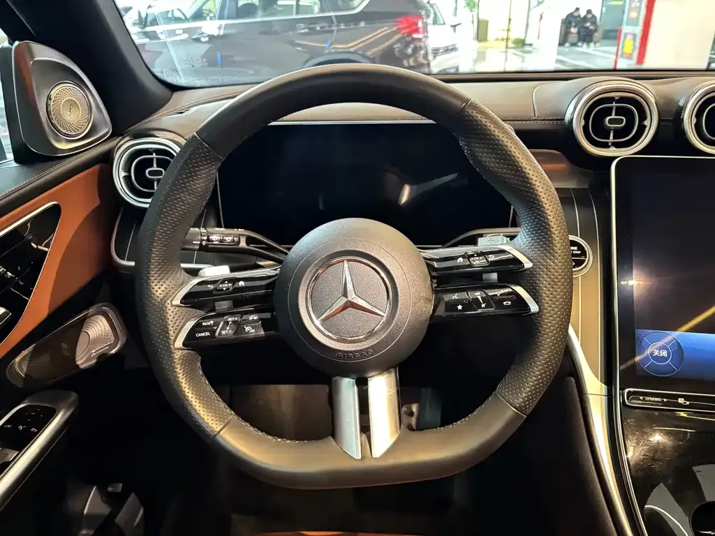 Mercedes-Benz GLC — фото 4