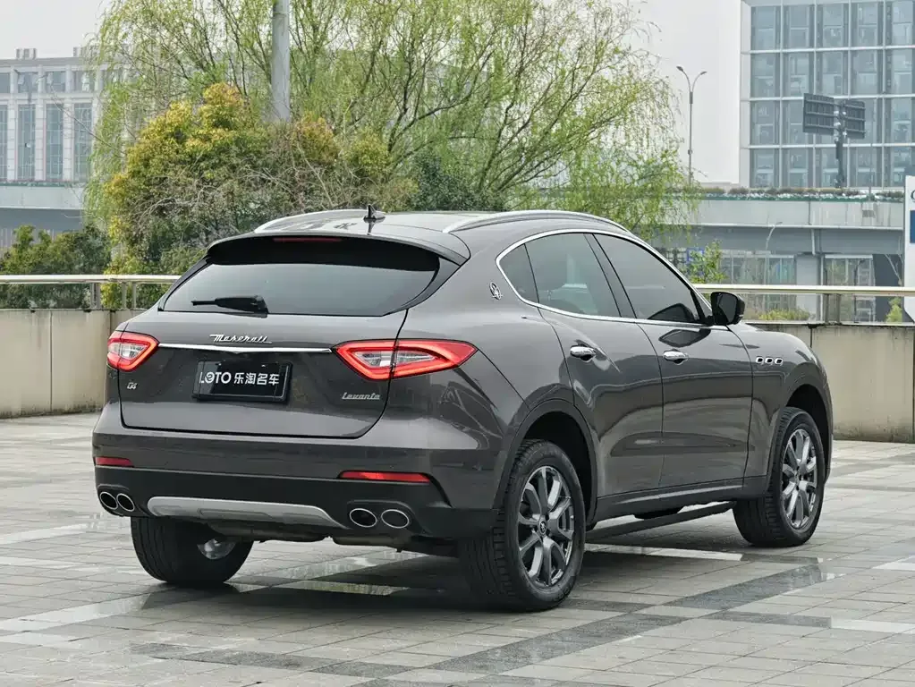 Maserati Levante — фото 4