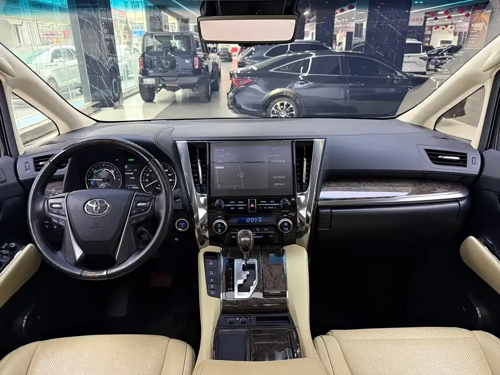 Toyota Alphard 2022 из CN, фото 8