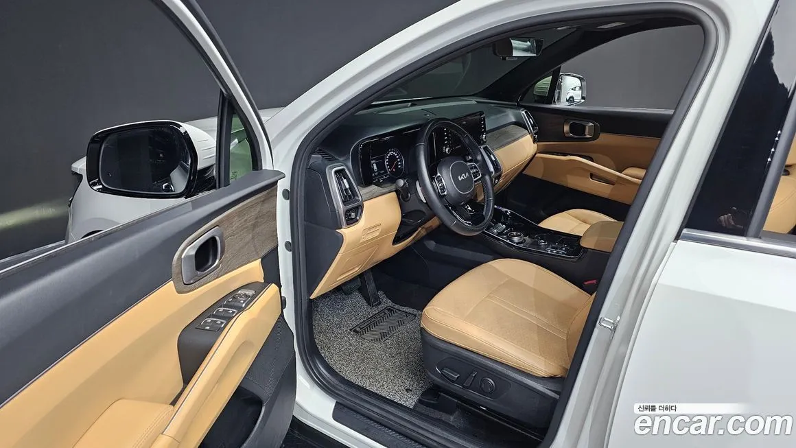 Kia Sorento — фото 10