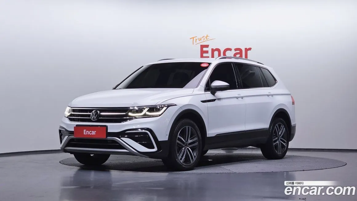 Volkswagen Tiguan — фото 1