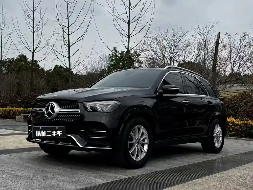 Mercedes-Benz GLE — фото 1