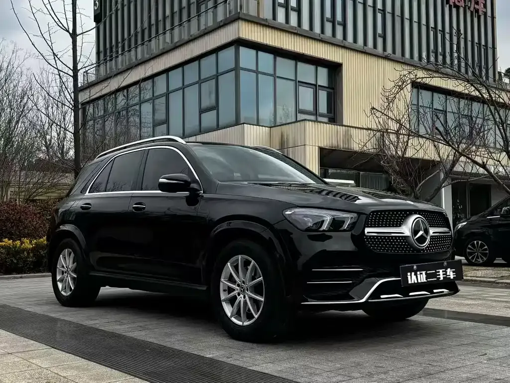 Mercedes-Benz GLE — фото 7