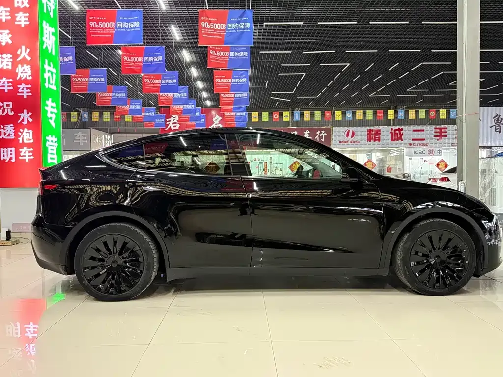 Tesla Model Y — фото 4