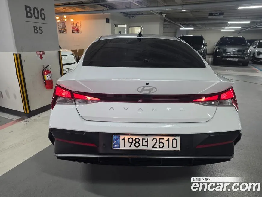 Hyundai AVANTE — фото 10