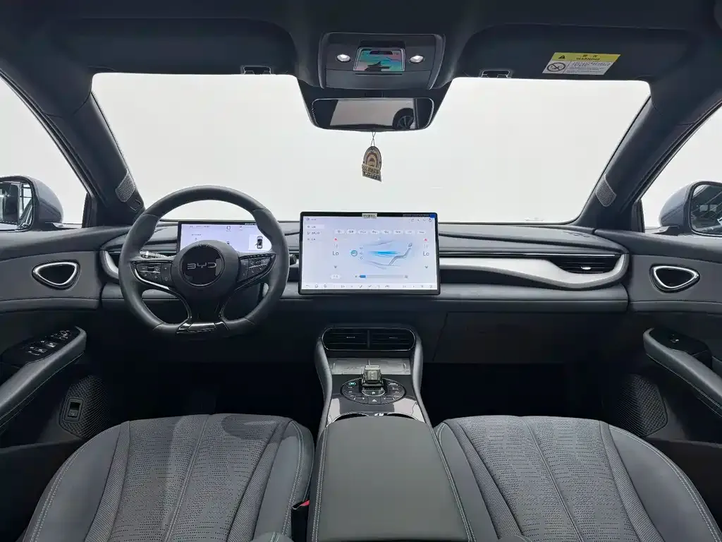 BYD Seal 06GT — фото 10