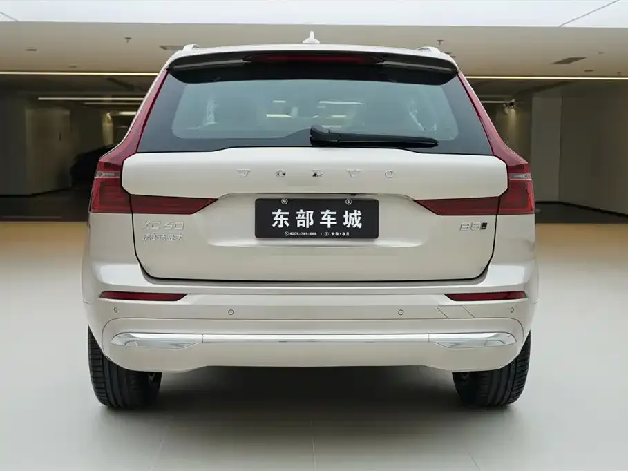 Volvo XC60 — фото 4