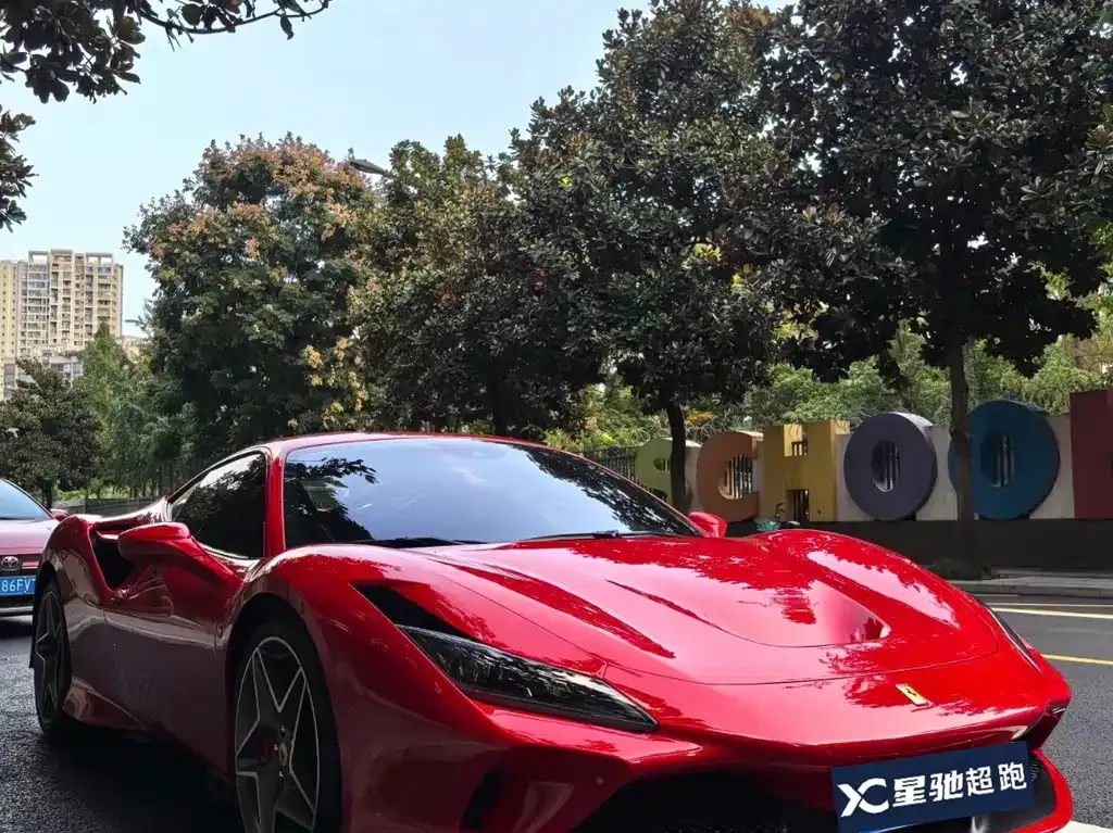 Ferrari F8 — фото 1