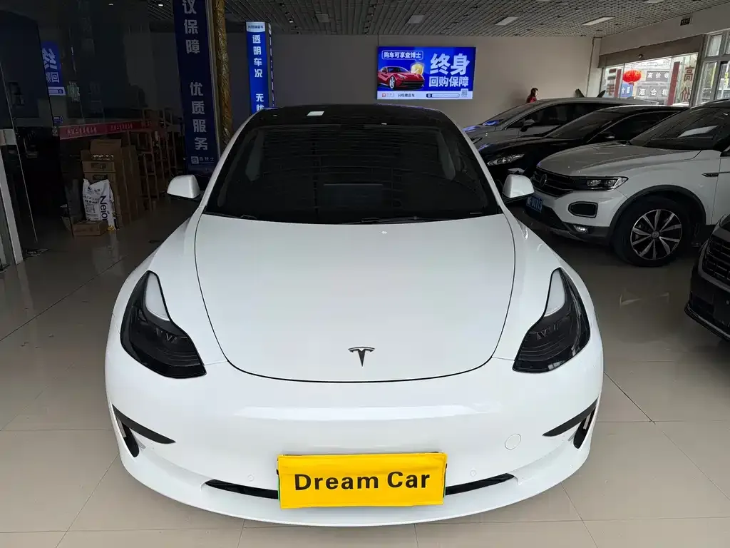 Tesla Model 3 — фото 5