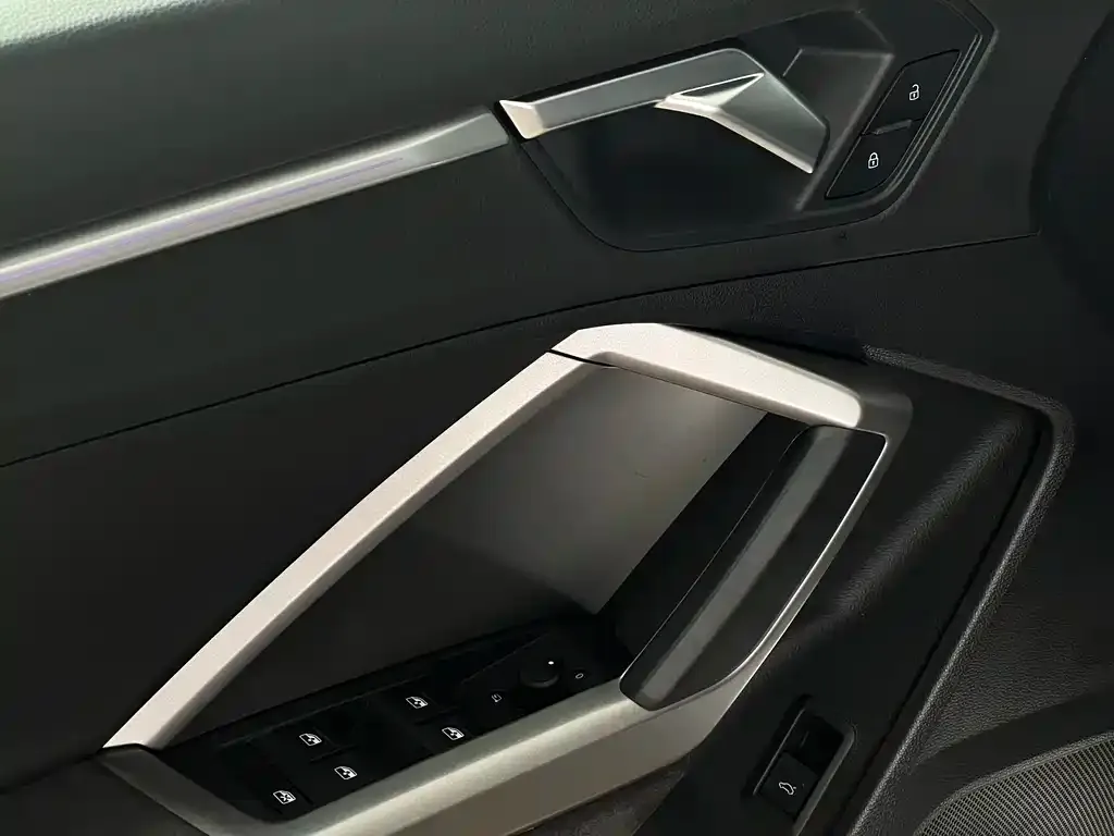 Audi Q3 2023 из CN, фото 10