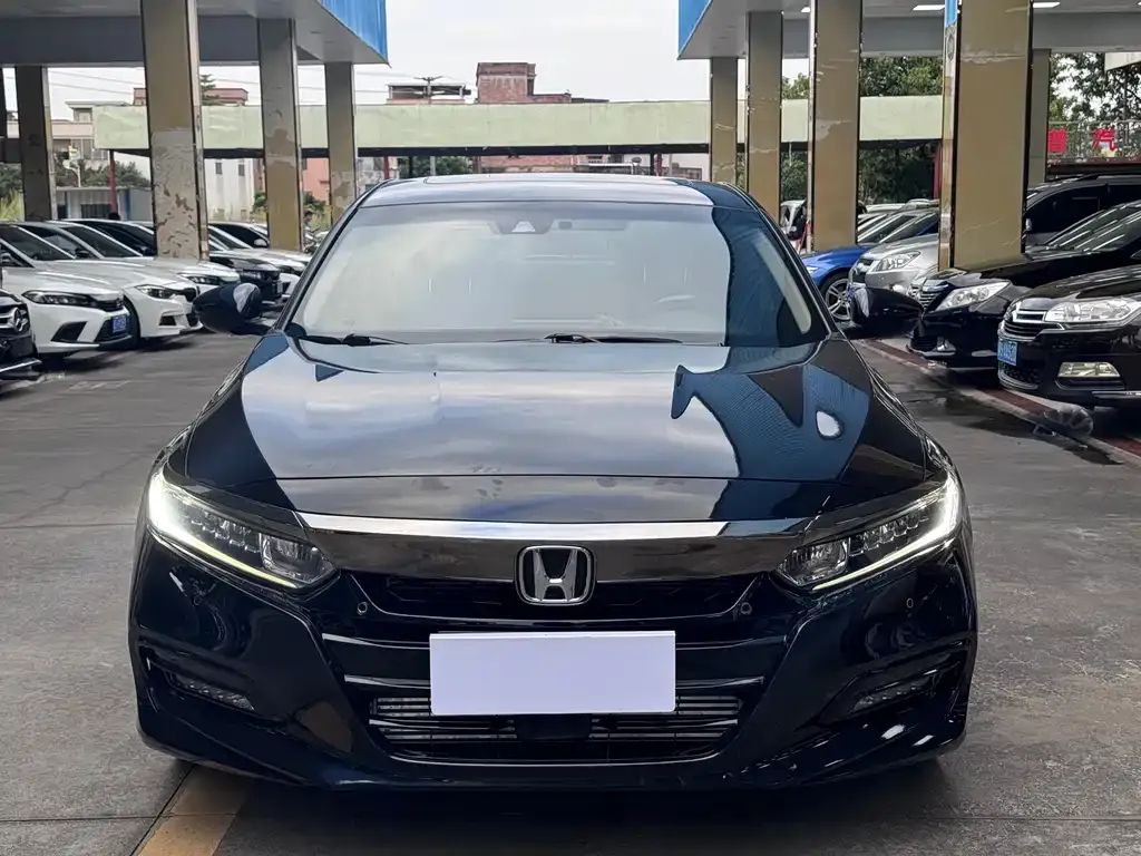 Honda Accord — фото 5