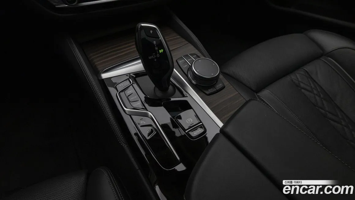 BMW 5-Series 2023 из KR, фото 6