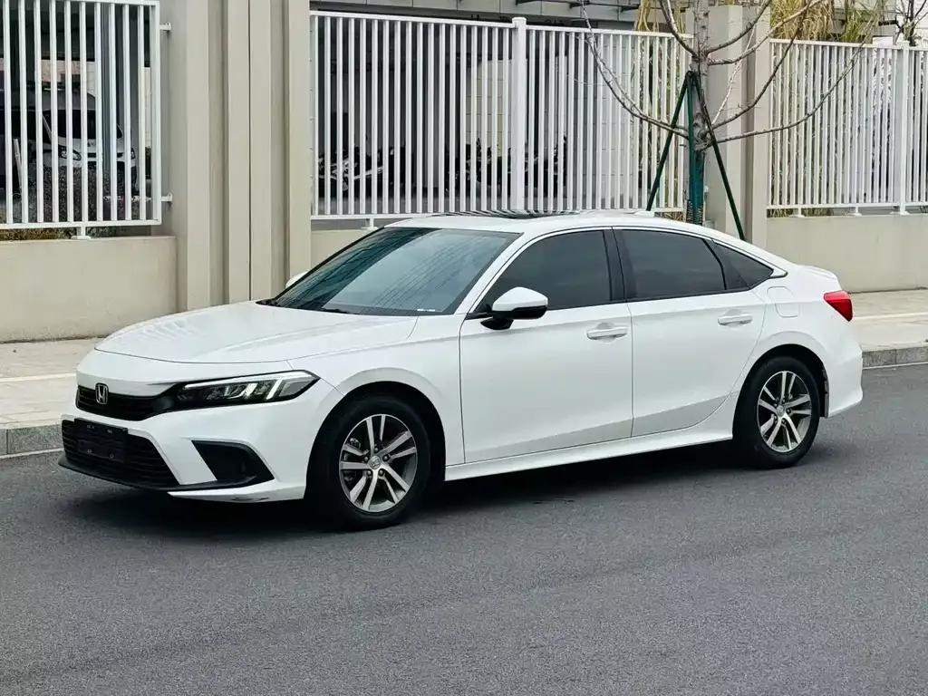 Honda Civic — фото 1