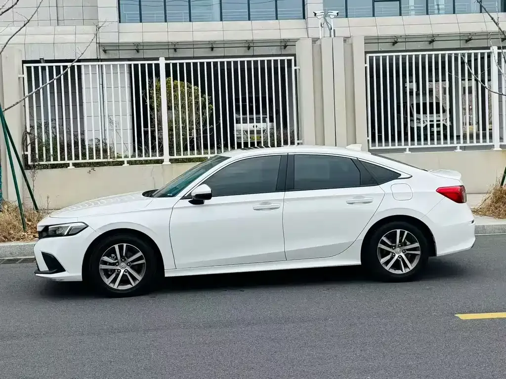 Honda Civic — фото 4