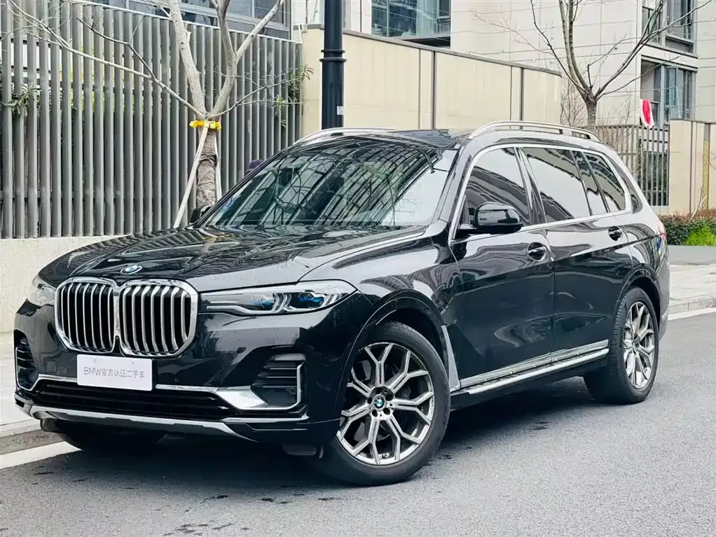 BMW X7 — фото 1