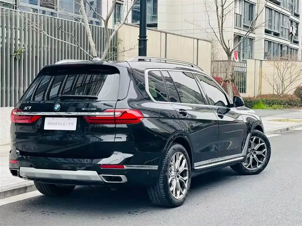 BMW X7 — фото 3