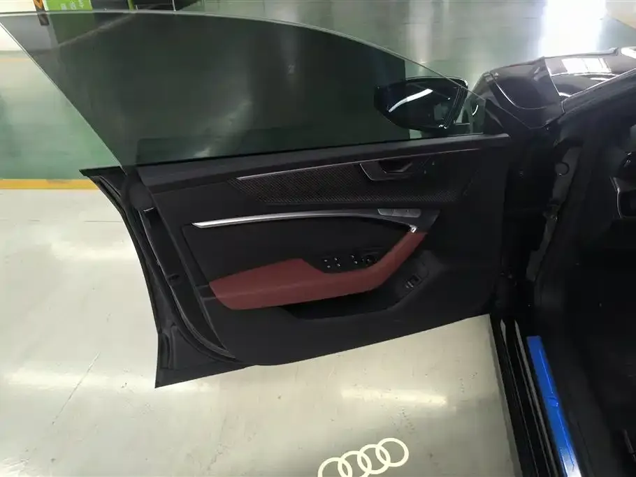 Audi A7L 2024 из CN, фото 8