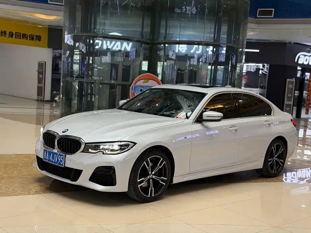 BMW 3 Series — фото 1