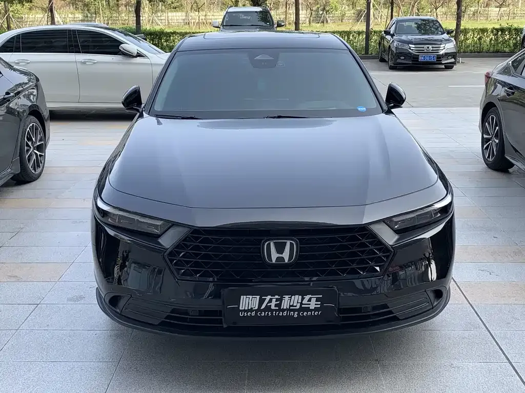 Honda Accord — фото 3