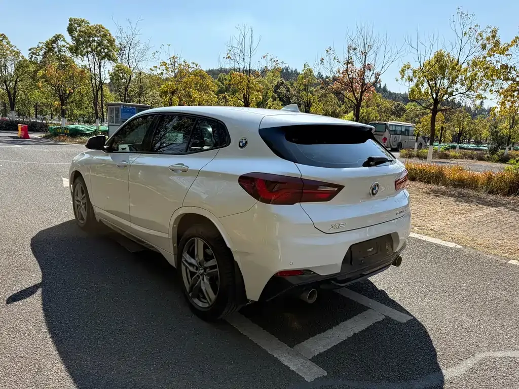 BMW X2 — фото 9