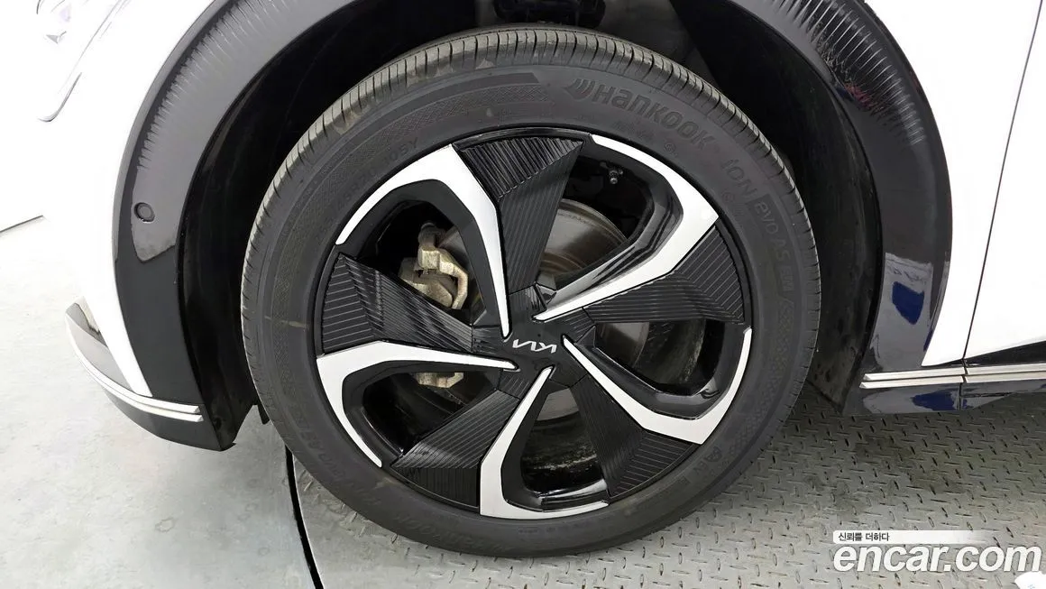 Kia EV6 — фото 7