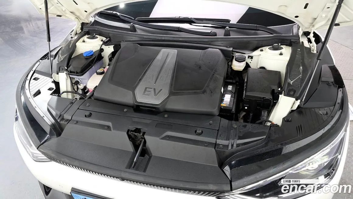 Kia EV6 — фото 9