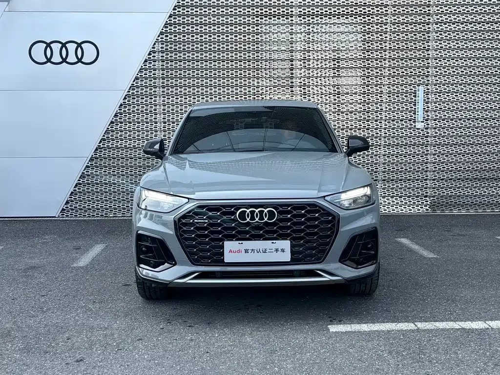 Audi Q5L Sportback — фото 9