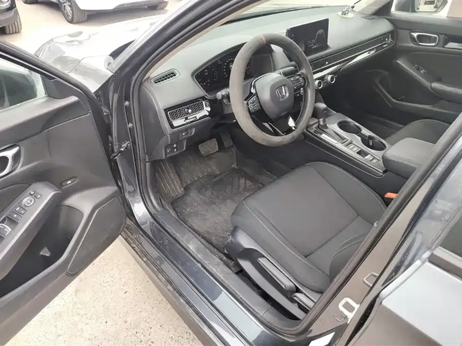 Honda Civic — фото 10