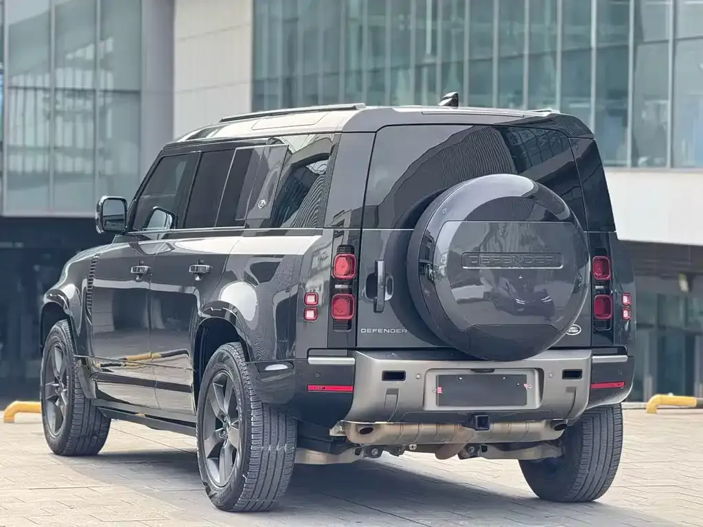Land Rover Defender — фото 5